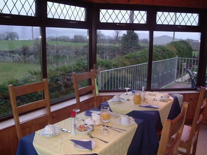Mourneview B & B Карлингфорд Екстериор снимка